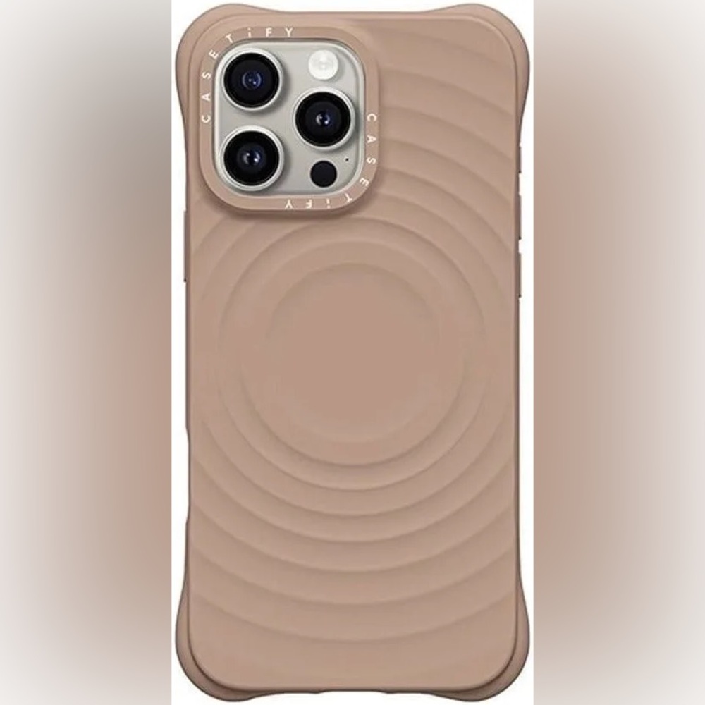 CASETiFY Ripple Design Brown Phone Case